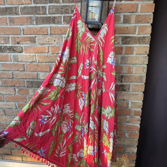 Floral Red Maxi Dress - Picture 3 of 6